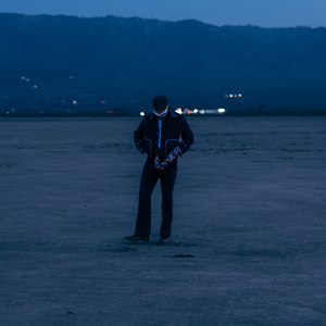 亚裔女张丽和黑人洋人刘玥
