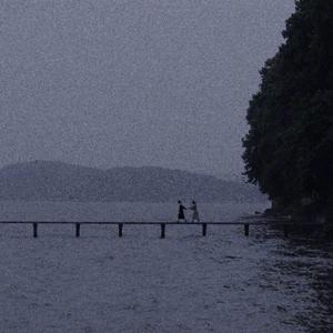 王秋儿蕾丝三角裤跳钢管舞
